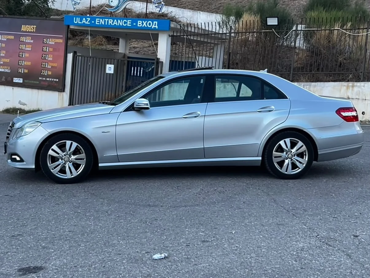 Mercedes-Benz E 220 – fotografija 3
