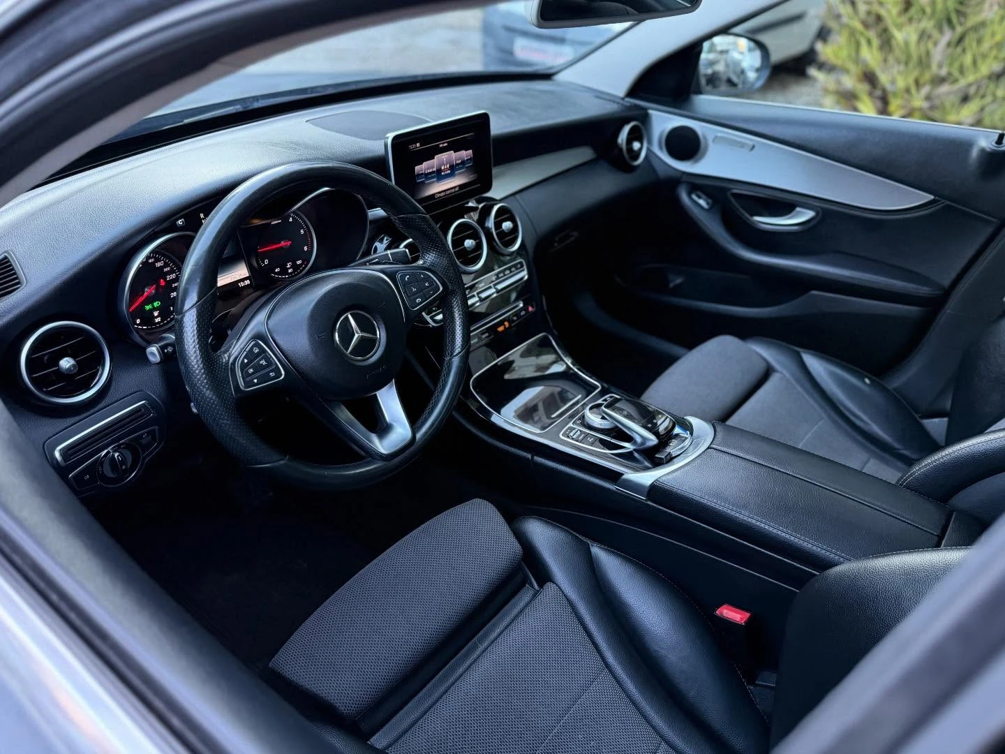 Mercedes-Benz C 220 – fotografija 6