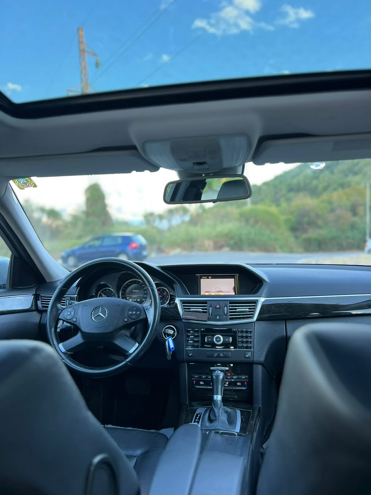 Mercedes-Benz E 220 – fotografija 13