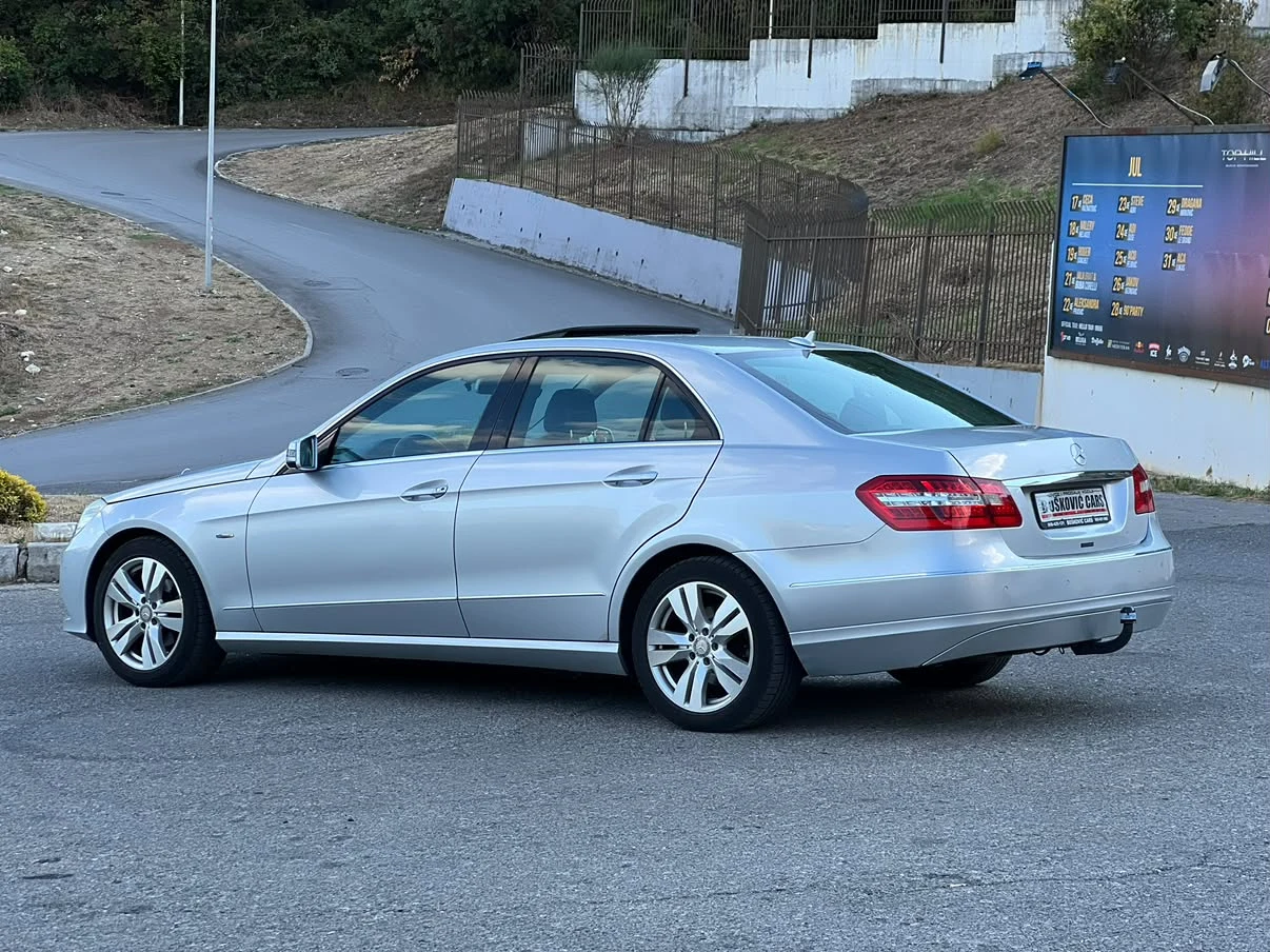 Mercedes-Benz E 220 – fotografija 4