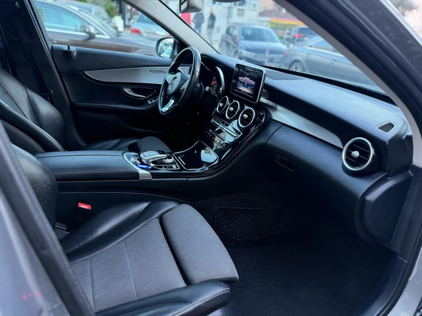 Mercedes-Benz C 220 – fotografija 7