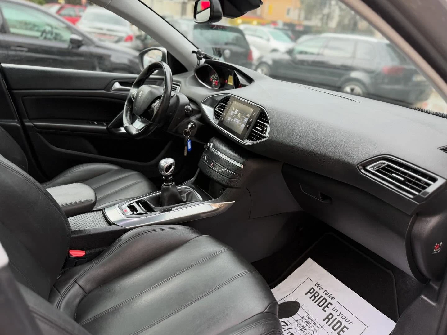 Peugeot 308 – fotografija 8