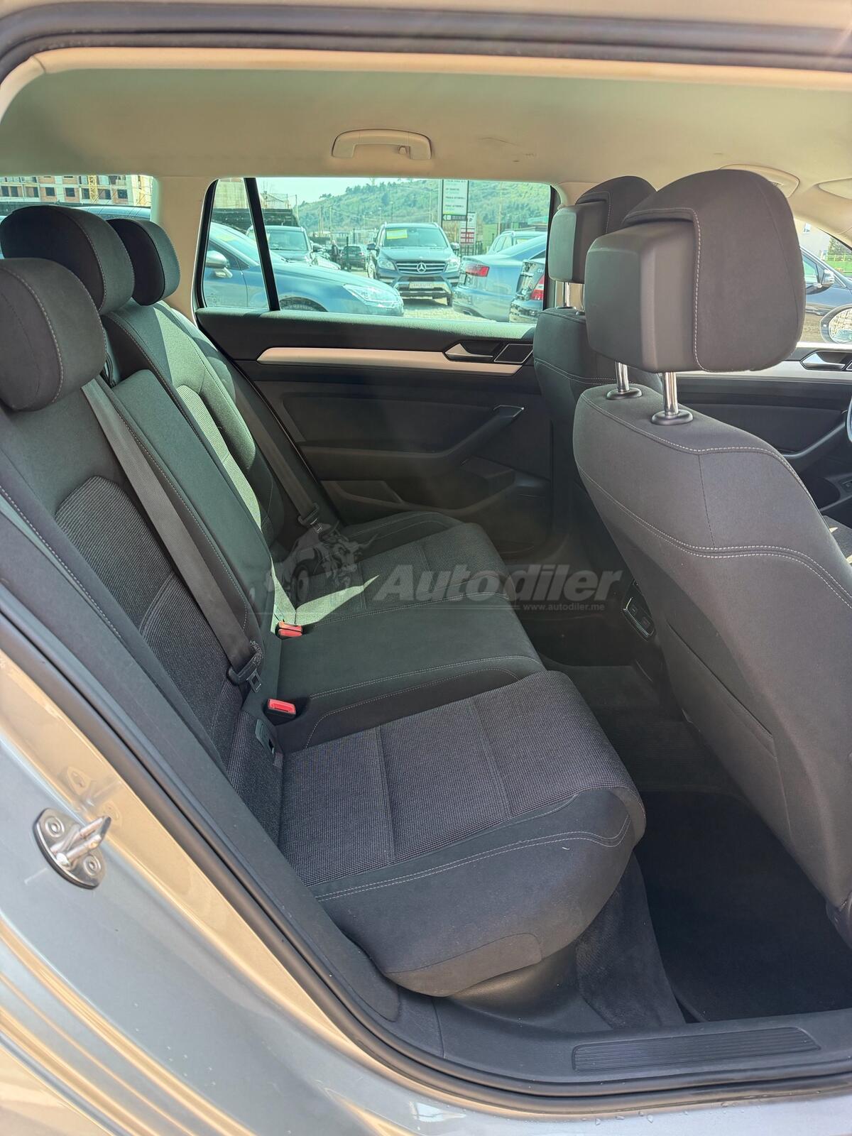 Volkswagen Passat – fotografija 13