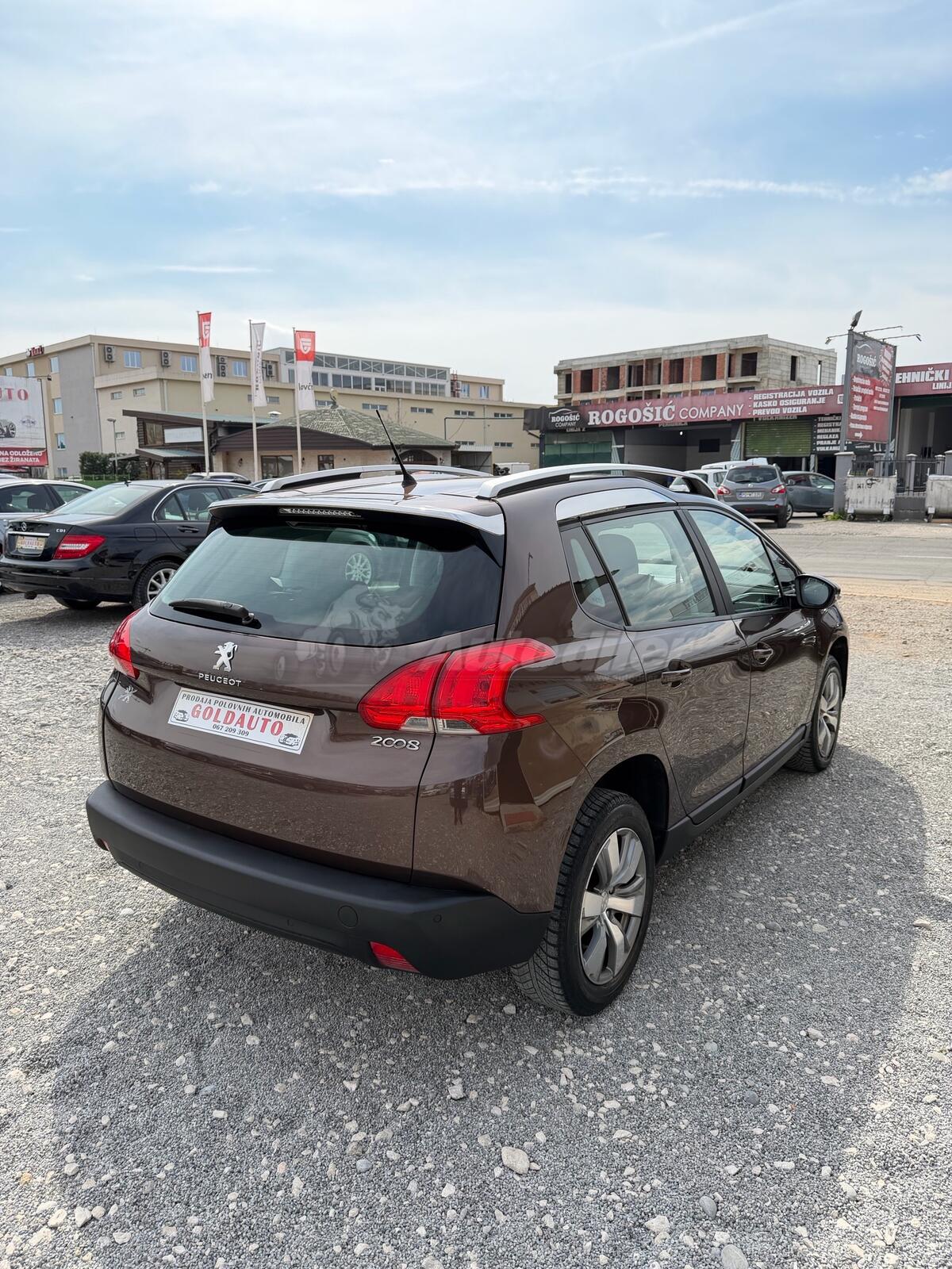 Peugeot 2008 – fotografija 8