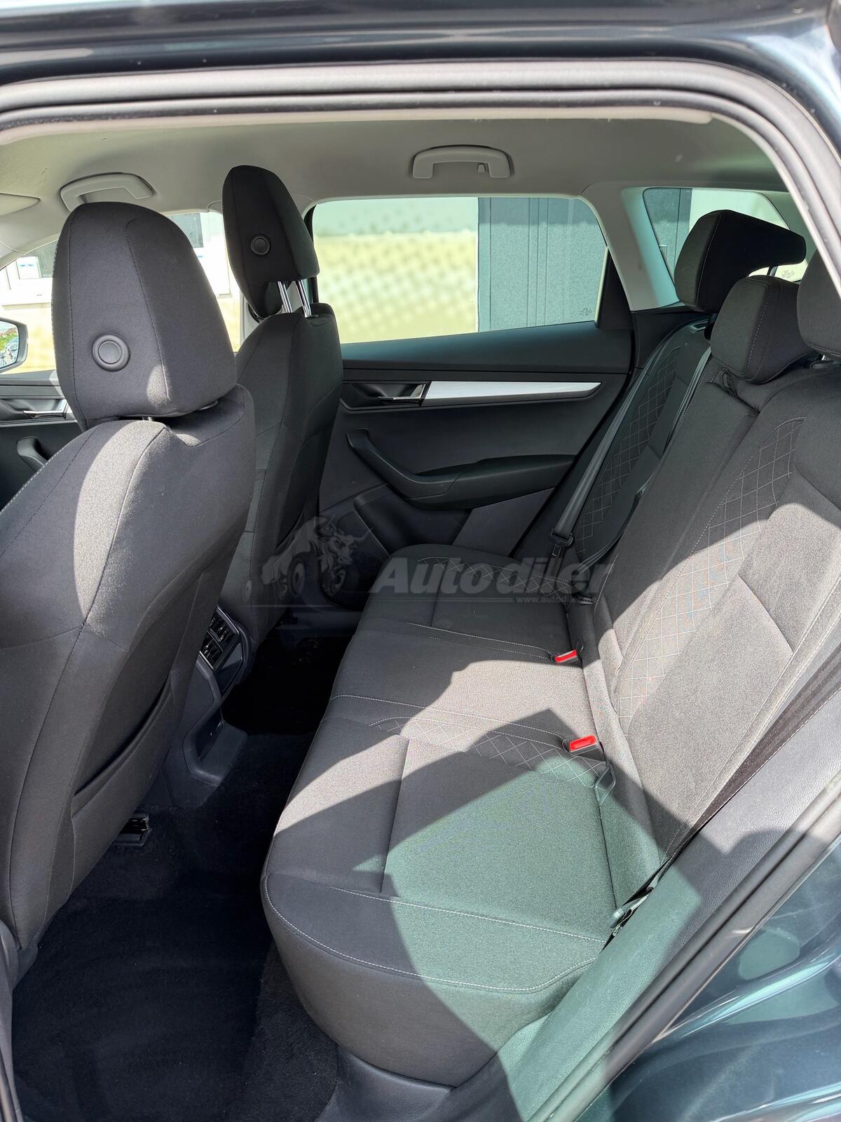 Škoda Karoq – fotografija 11