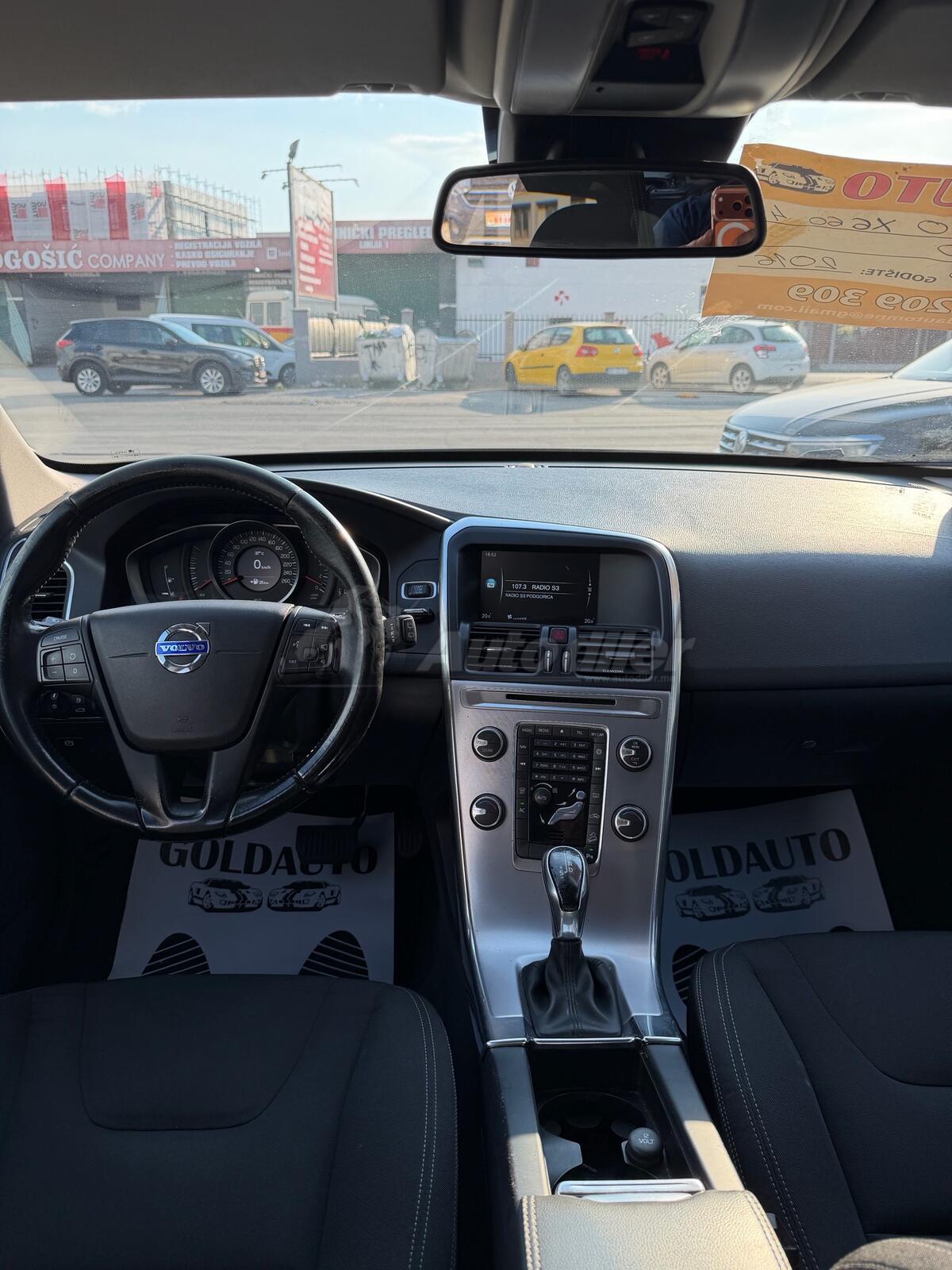 Volvo XC60 – fotografija 13