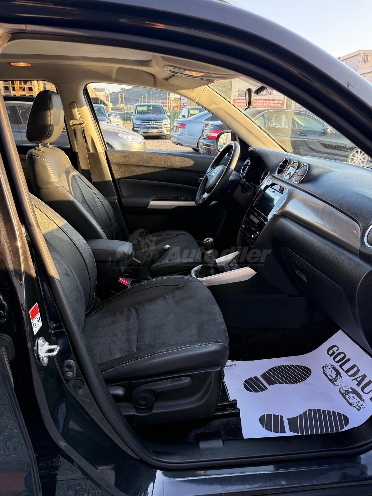 Suzuki Vitara – fotografija 11