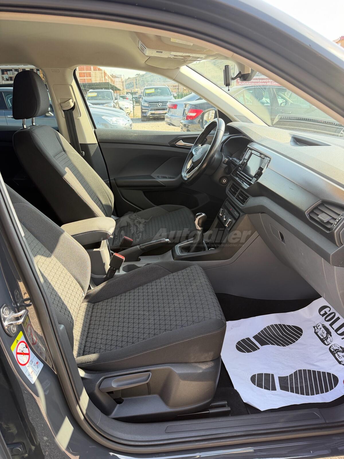 Volkswagen T-Cross – fotografija 12