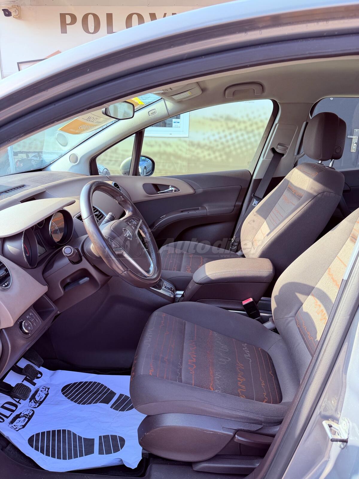 Opel Meriva – fotografija 10
