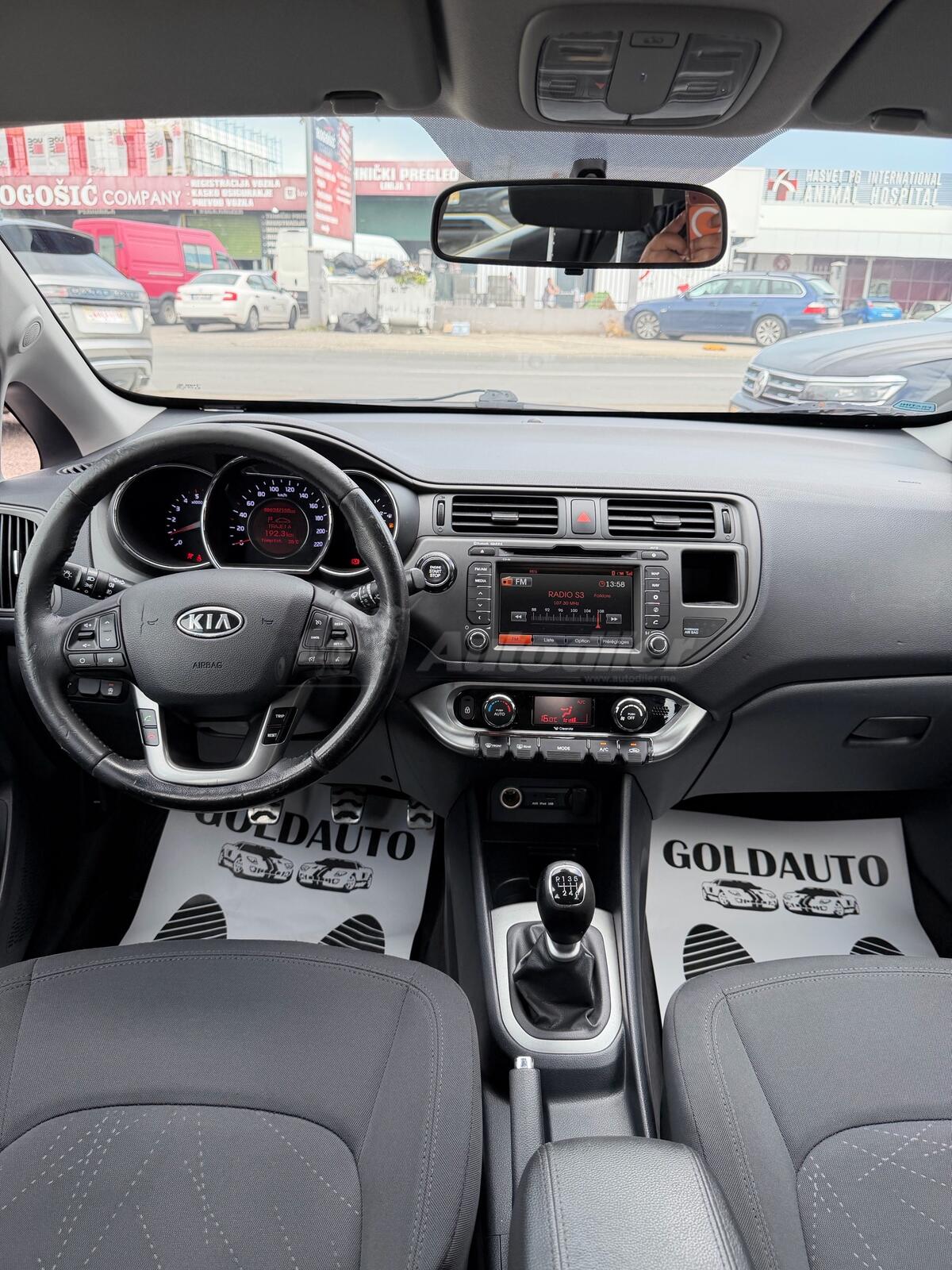 Kia Rio – fotografija 14