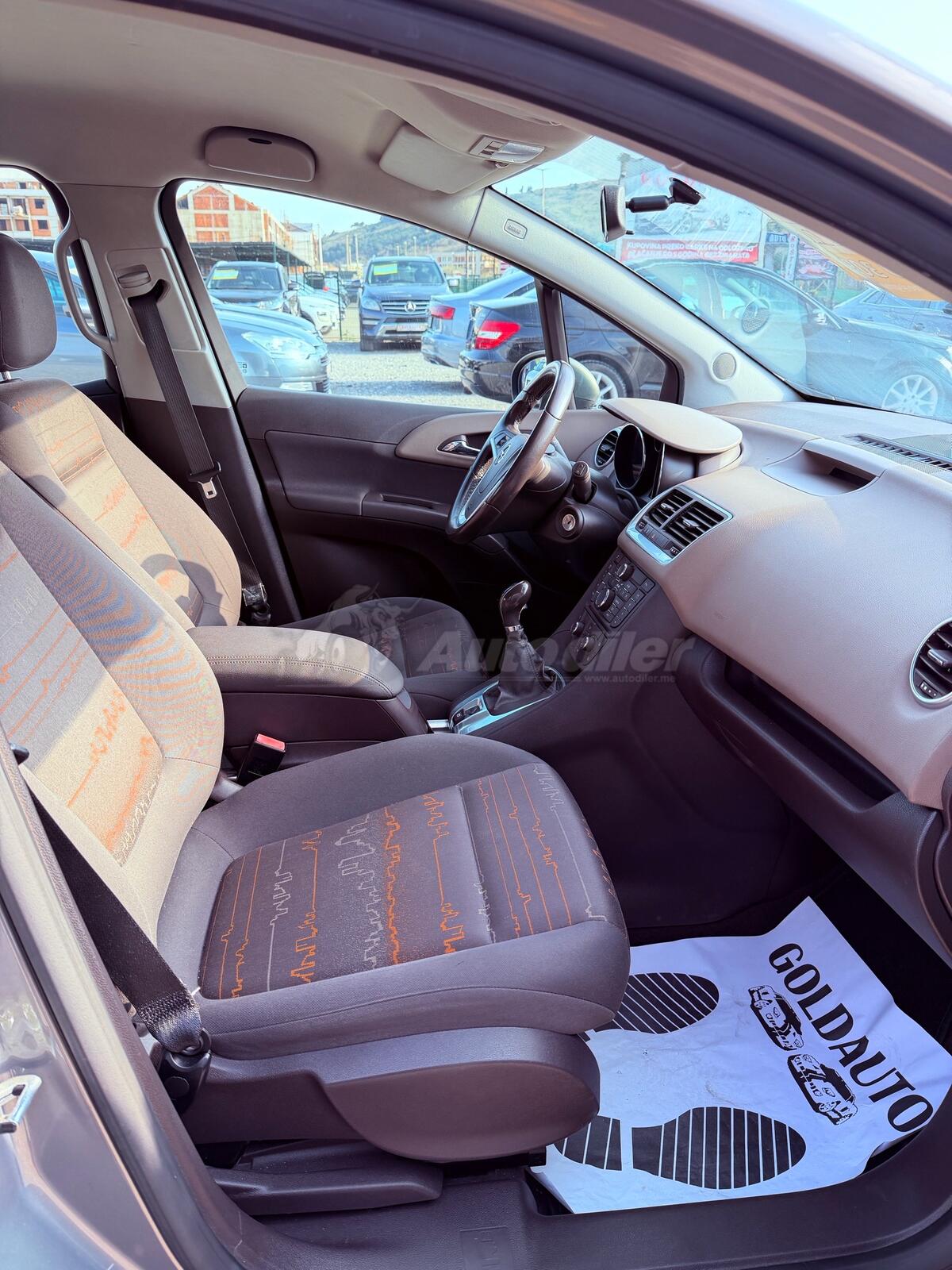 Opel Meriva – fotografija 12