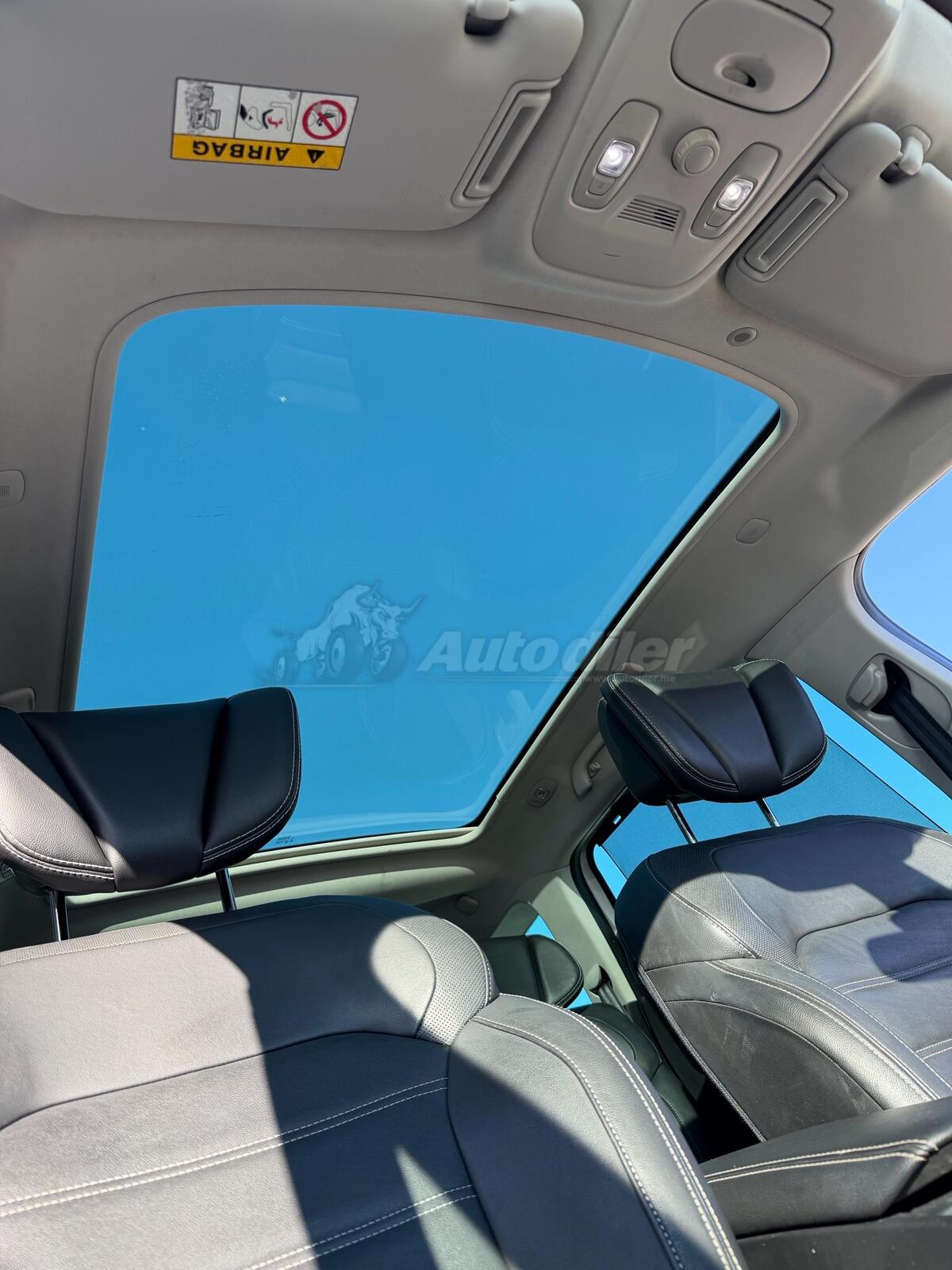 Renault Grand Scenic – fotografija 15