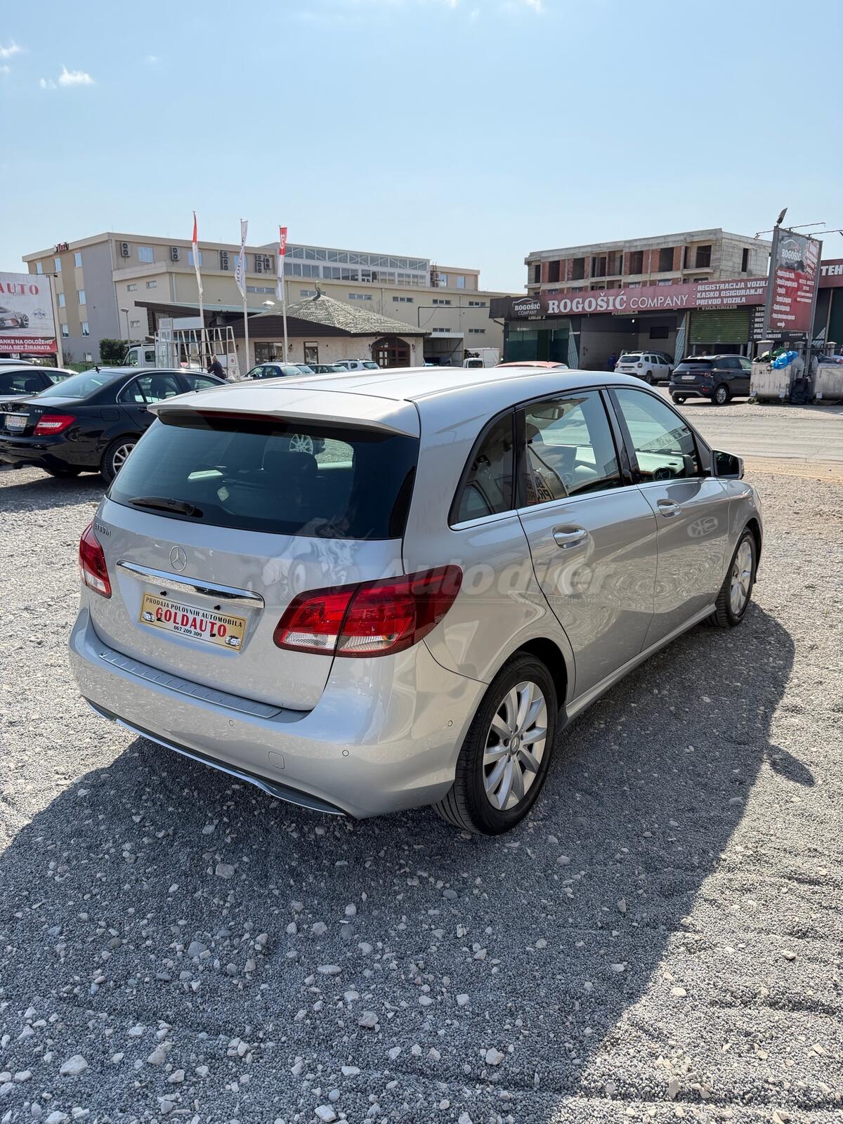 Mercedes-Benz B 180 – fotografija 7