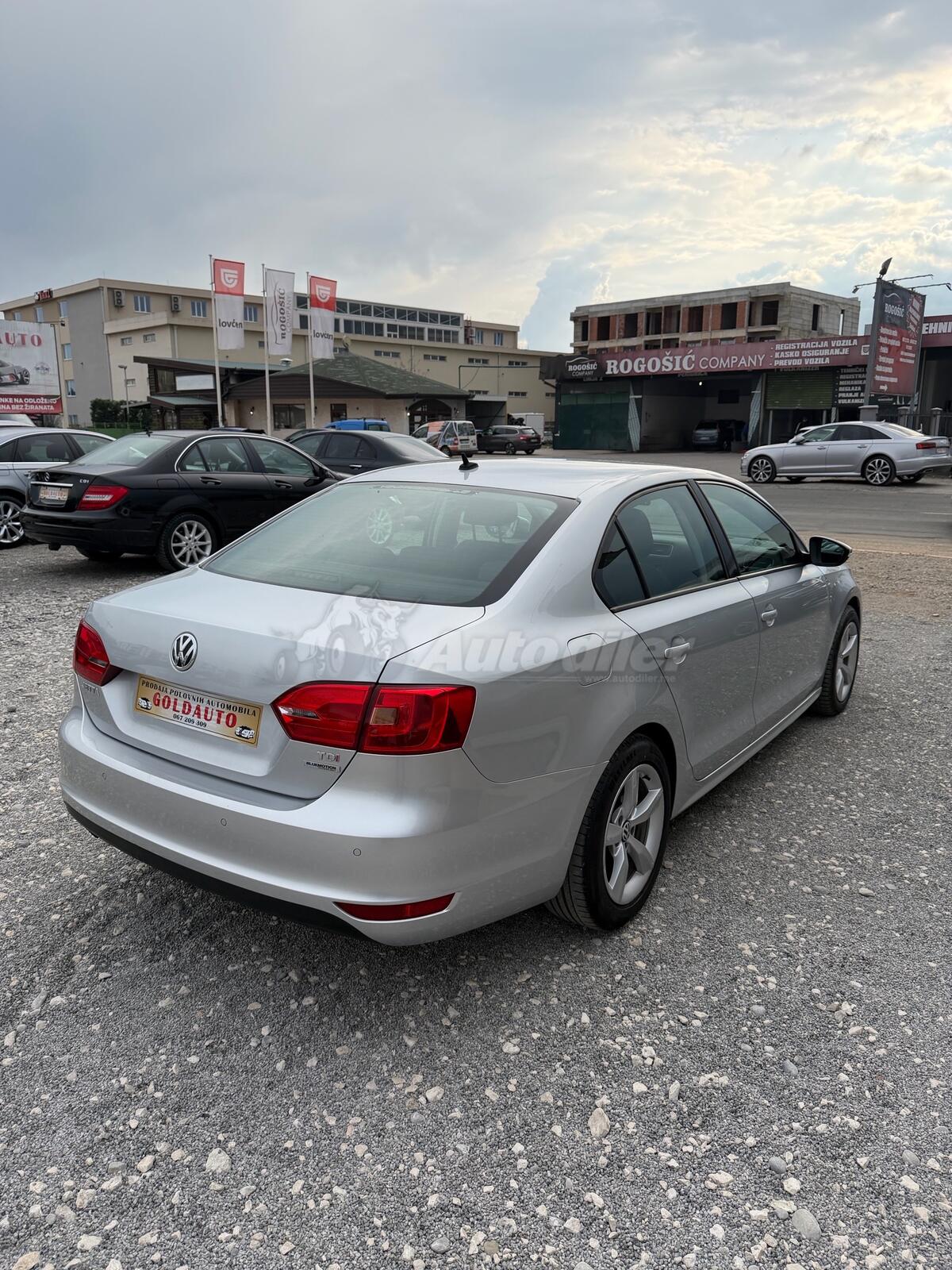 Volkswagen Jetta – fotografija 6