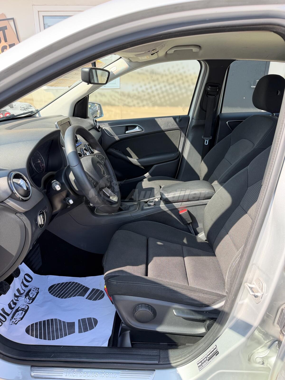 Mercedes-Benz B 180 – fotografija 11