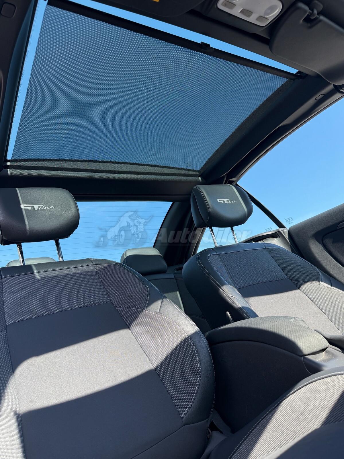 Renault Megane – fotografija 14