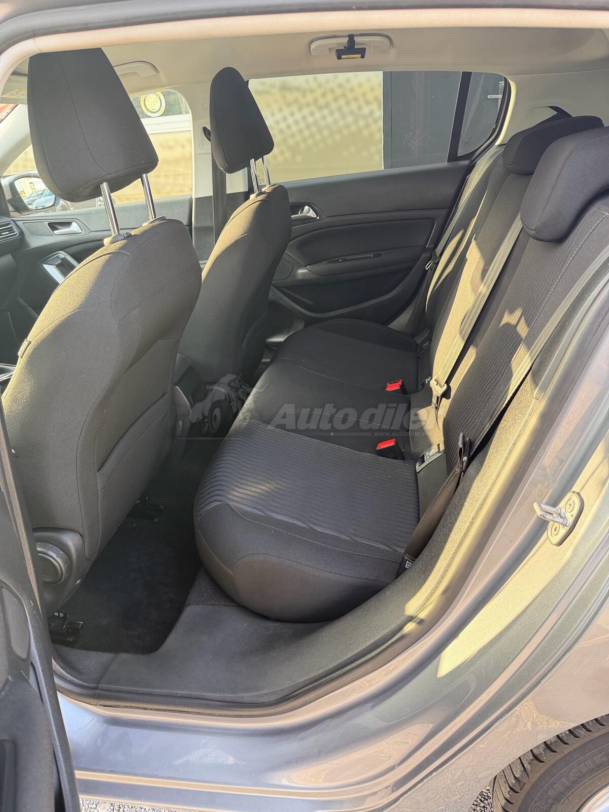 Peugeot 308 – fotografija 12