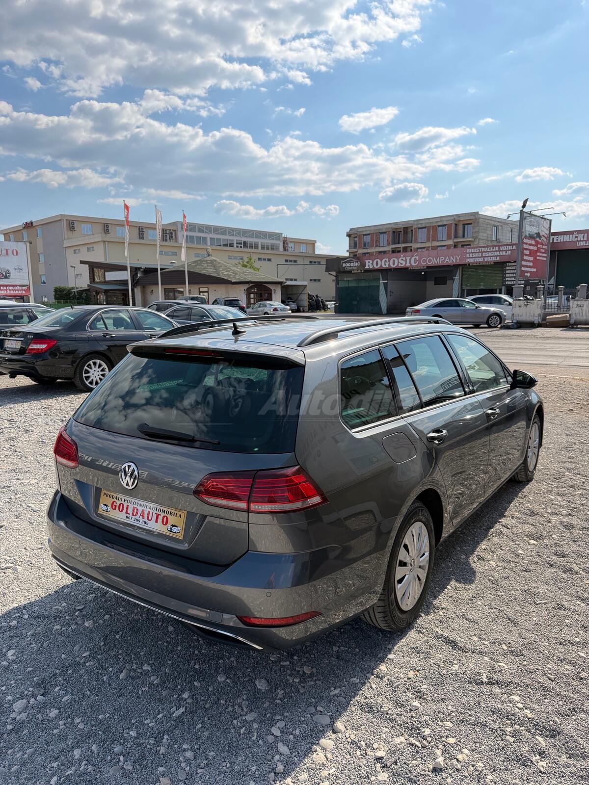 Volkswagen Golf – fotografija 8