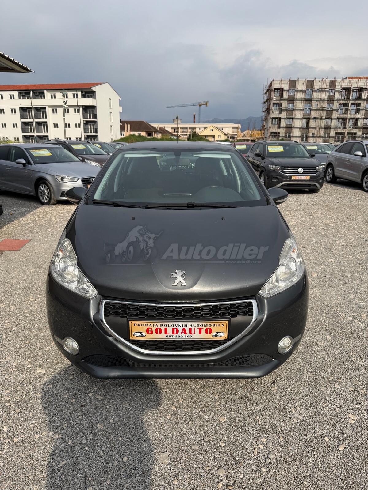 Peugeot 208 – fotografija 10