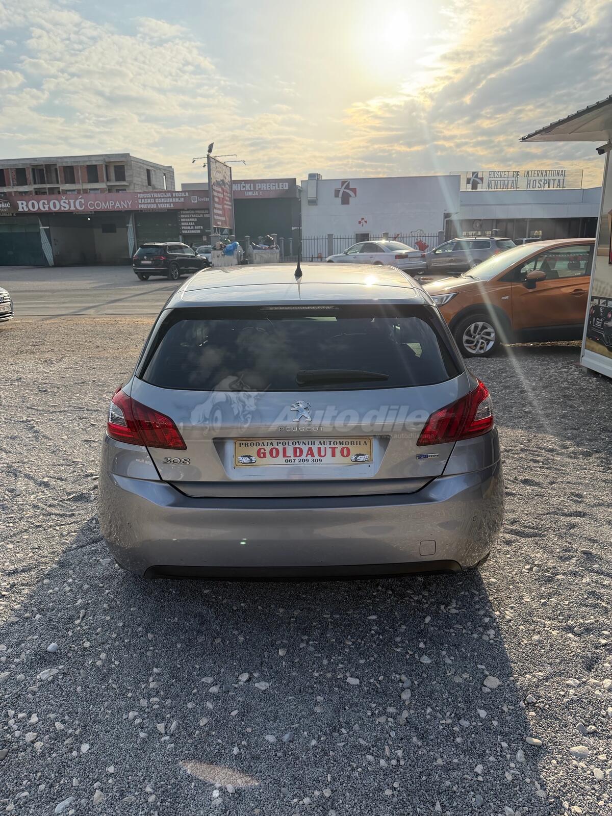 Peugeot 308 – fotografija 9