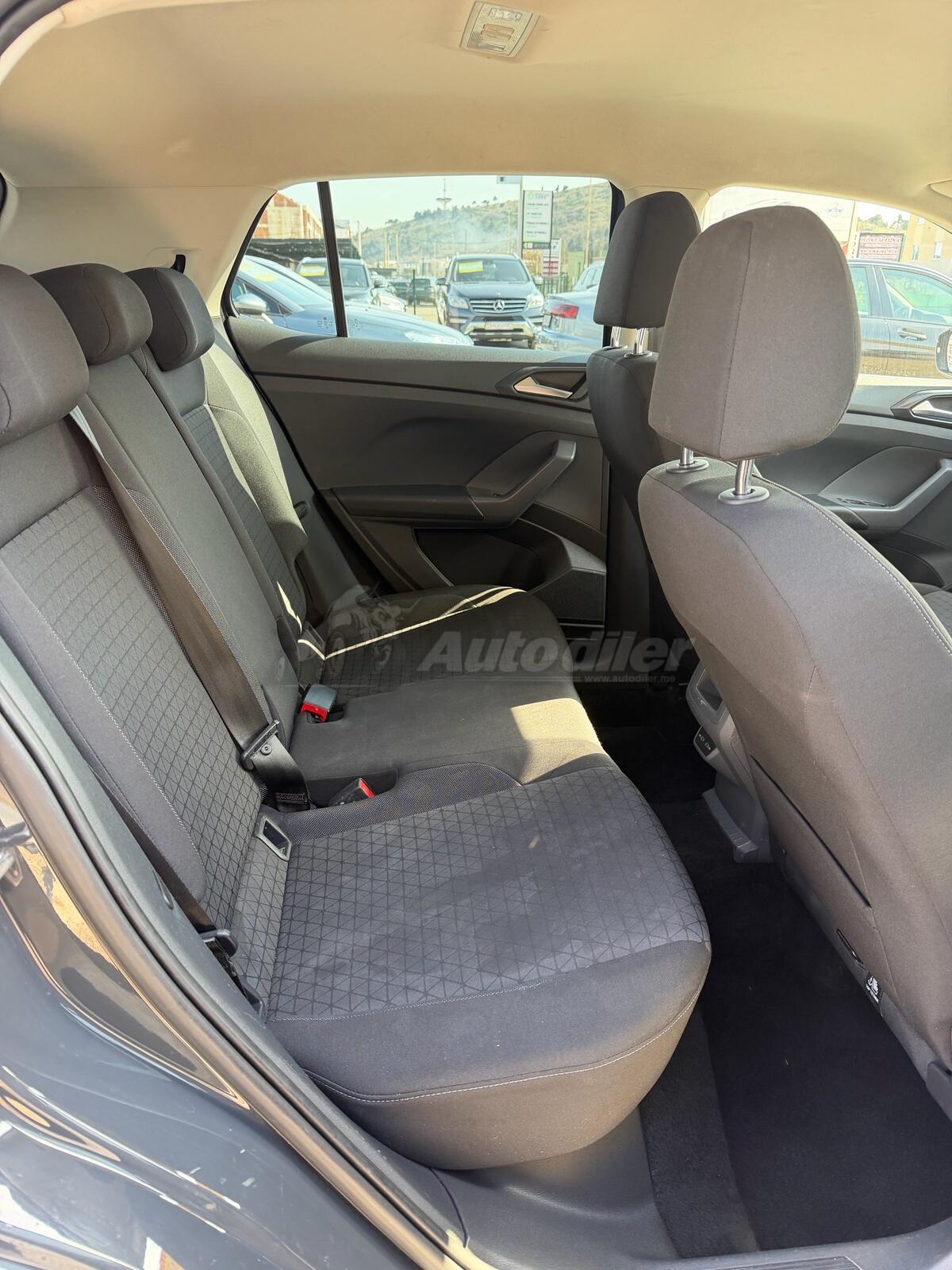 Volkswagen T-Cross – fotografija 13